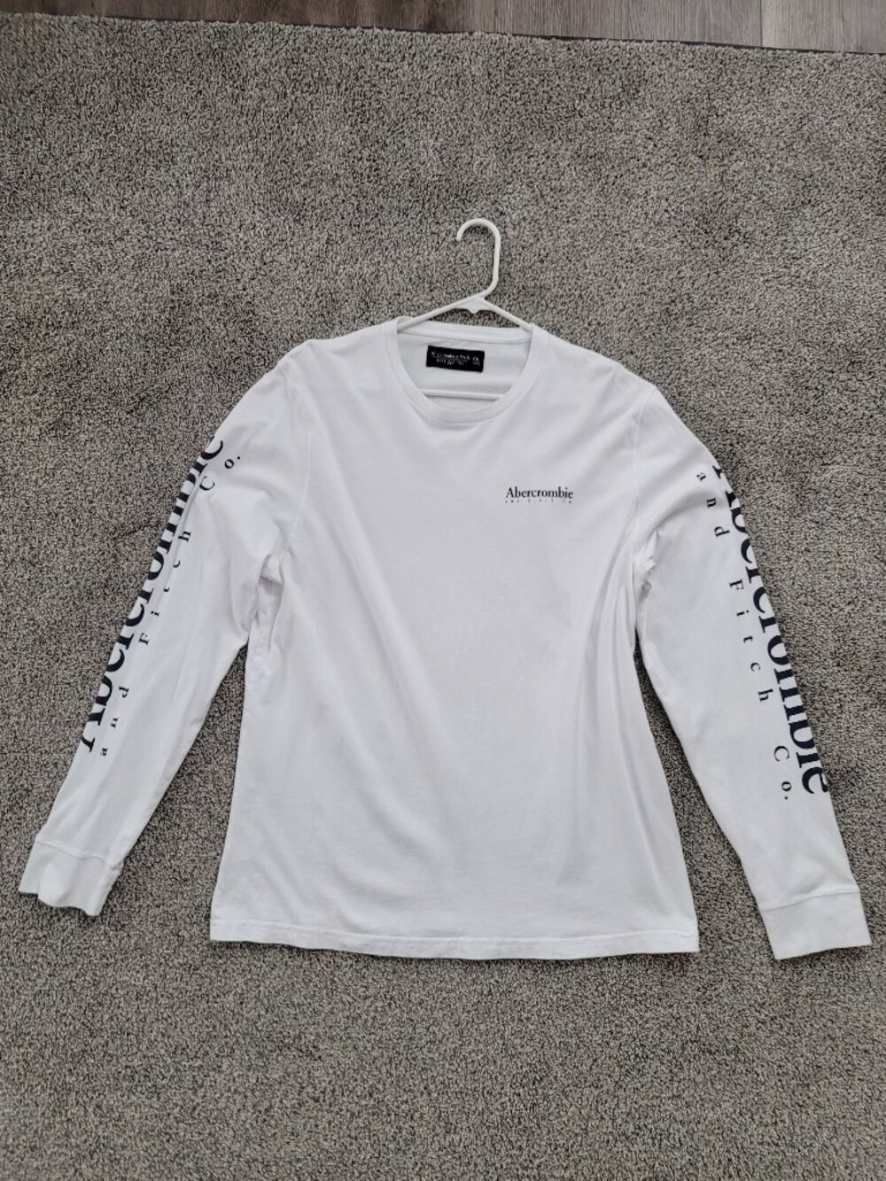 Men's Abercrombie & Fitch White Long Sleeve T-shirt XX- Large, Soft